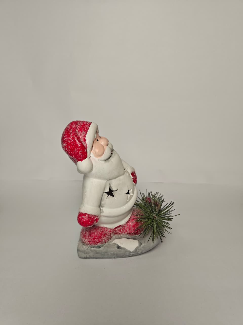 PAPAI NOEL ESQUIANDO EM CERÂMICA 15,3CM