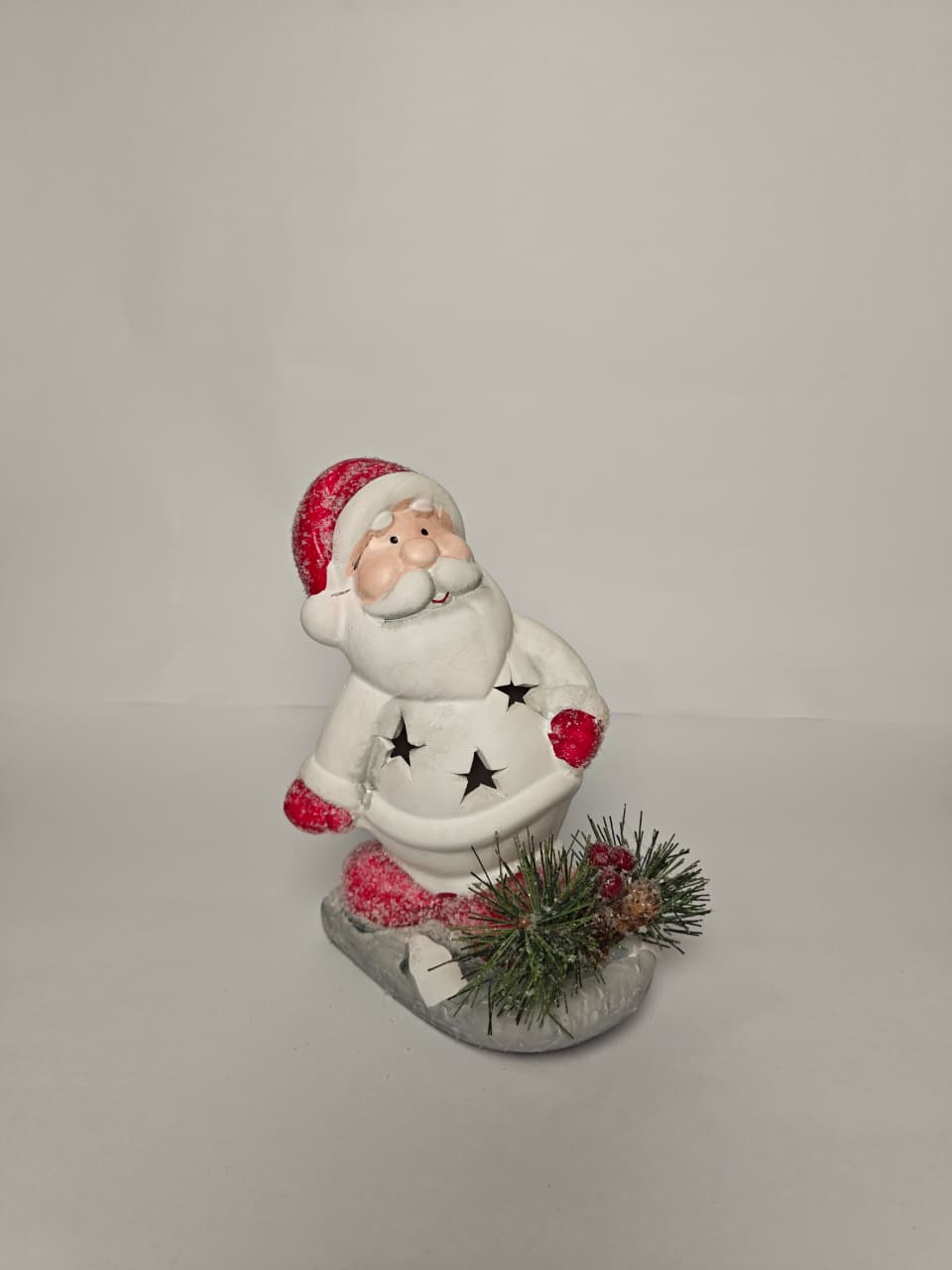 PAPAI NOEL ESQUIANDO EM CERÂMICA 15,3CM